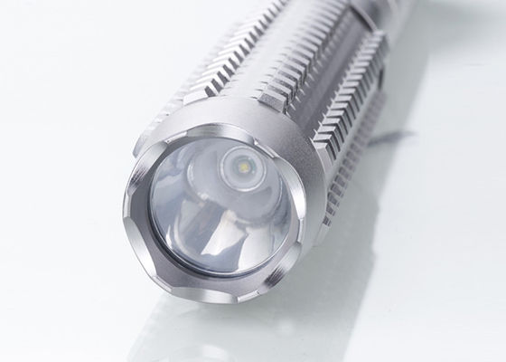 5W skidproof nhôm khẩn cấp Cảnh sát Torch LED Với -sự cán vân bề mặt