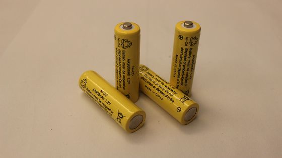 Pin đèn pin sạc AA 1.2V 900mAh NiCD Pin sạc Pin đèn pin